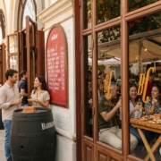 qué bares típicos visitar en sevilla