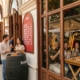qué bares típicos visitar en sevilla
